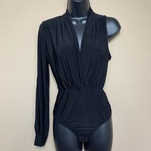 Fashion Nova One Sleeved Cold Shoulder Bodysuit